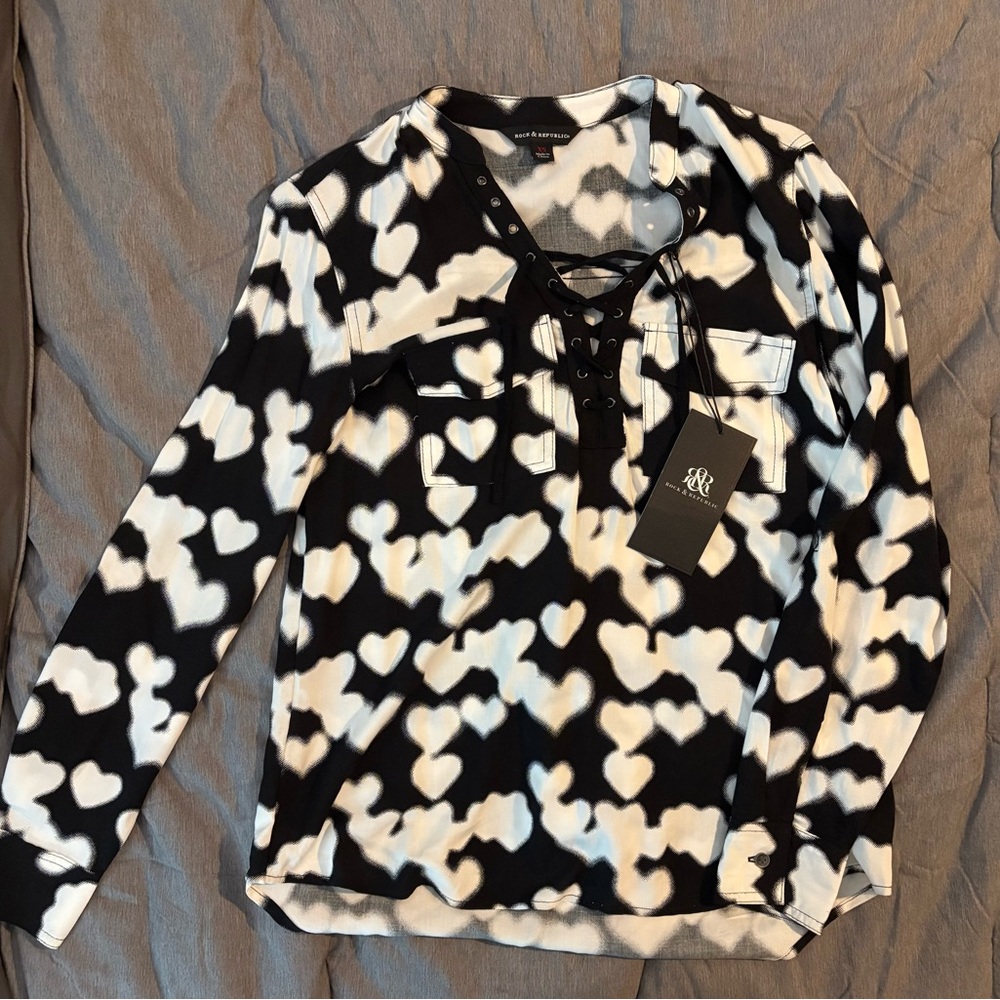Rock & Republic Monochrome Lace-Up Top